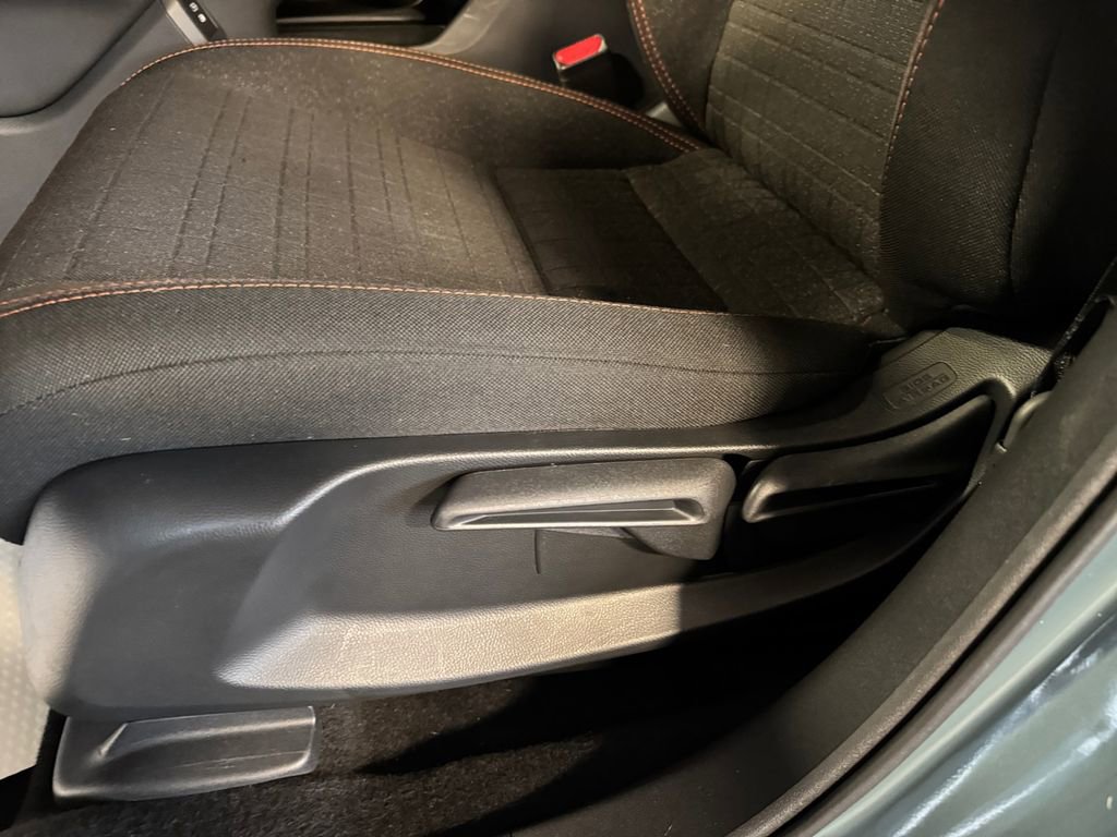 Used 2025 Honda HR-V Sport image 13