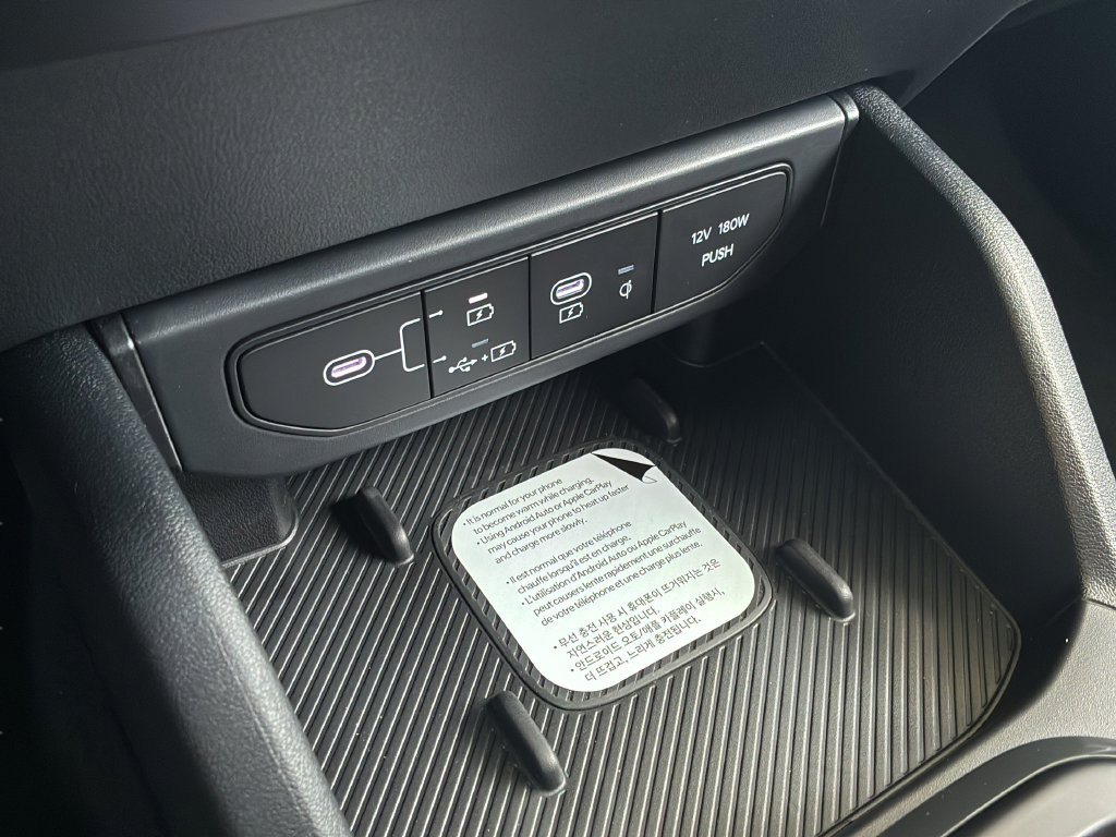New 2026 Kia K4 GT-Line w/ GT-Line Premium Package FWD image 35