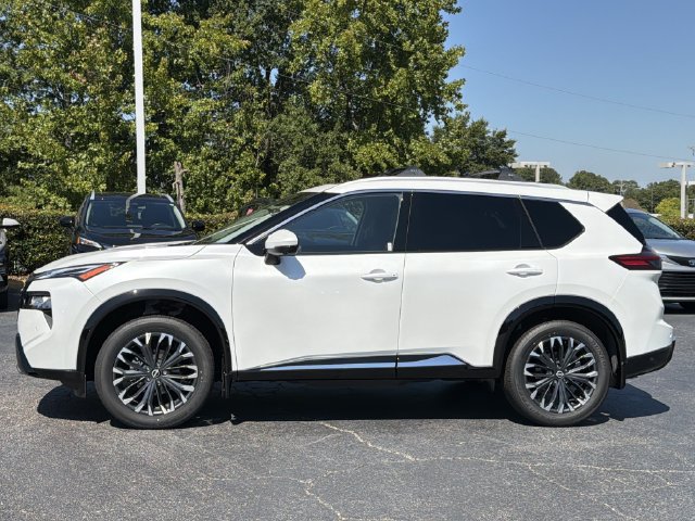 Certified 2026 Nissan Rogue Platinum AWD/4WD image 2