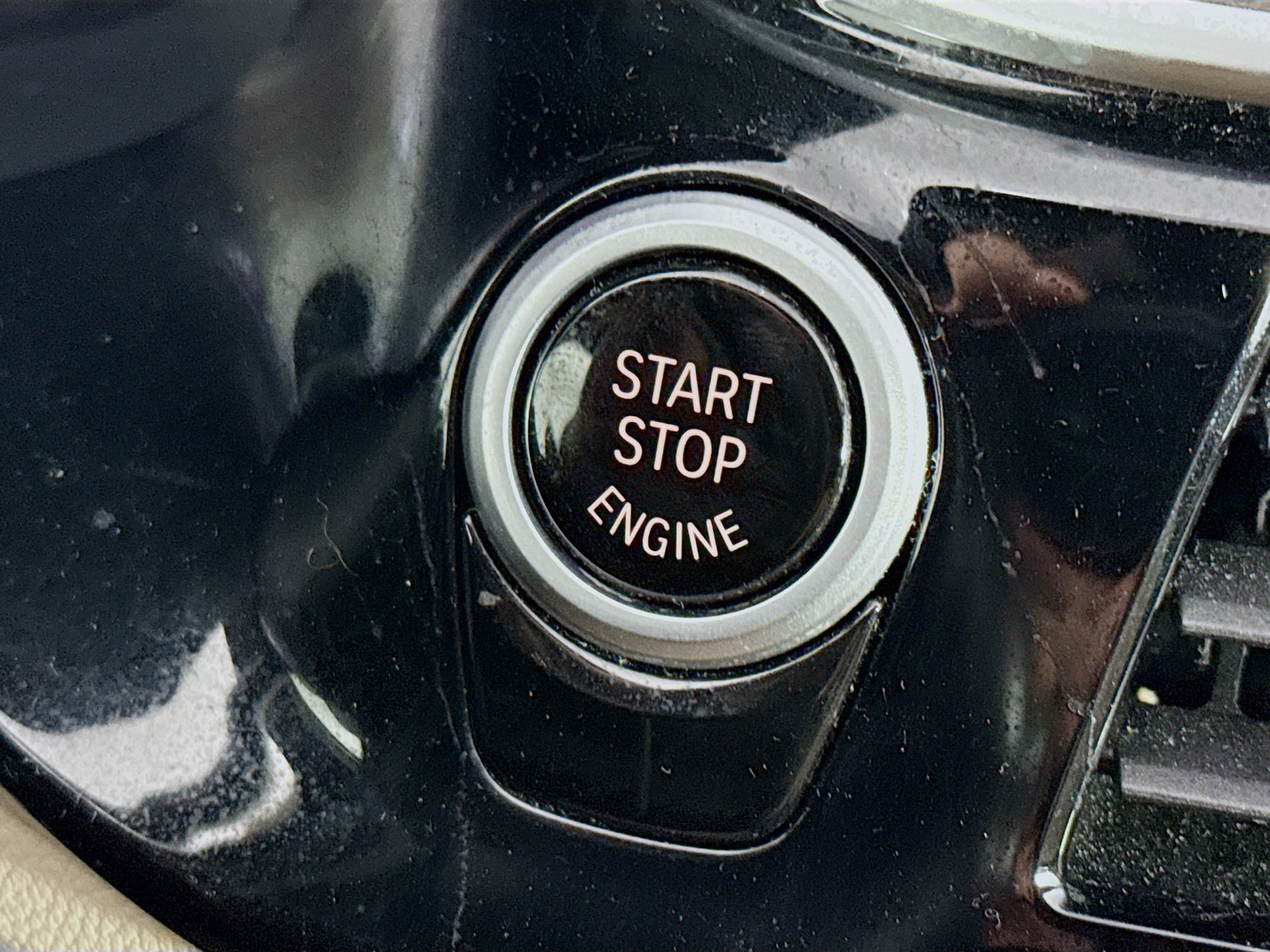 Used 2023 BMW 540i w/ Premium Package image 21