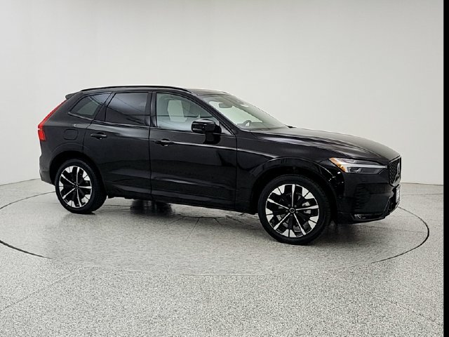 Certified 2026 Volvo XC60 B5 Plus AWD/4WD image 3