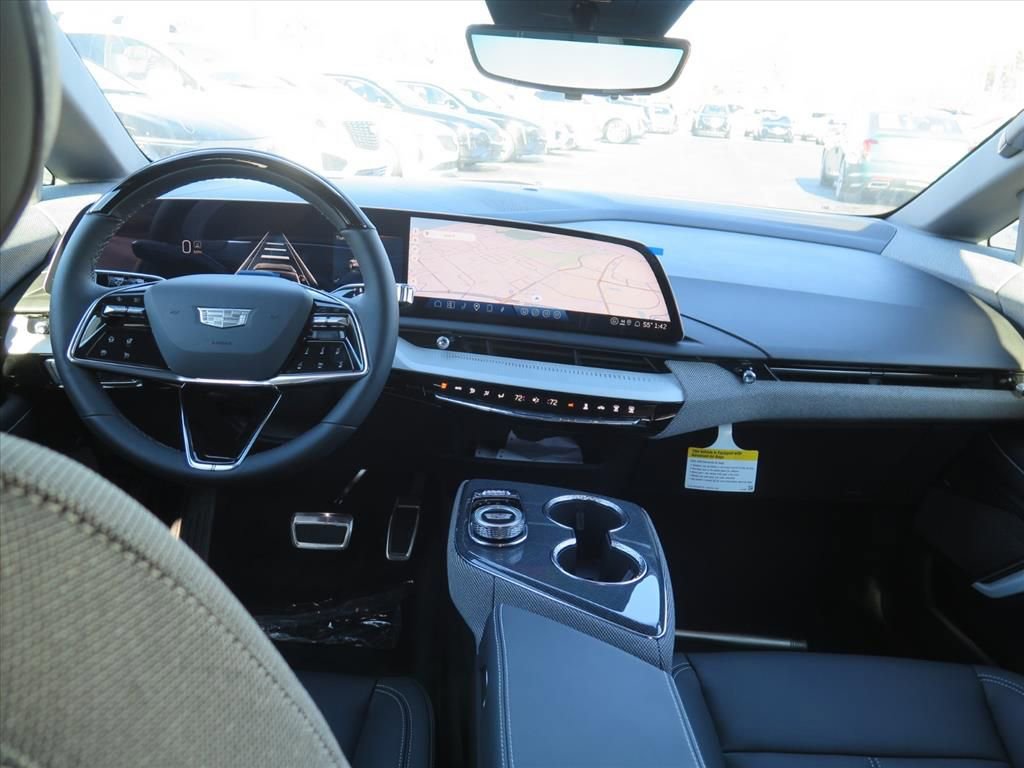 New 2026 Cadillac Optiq Luxury 1 image 23