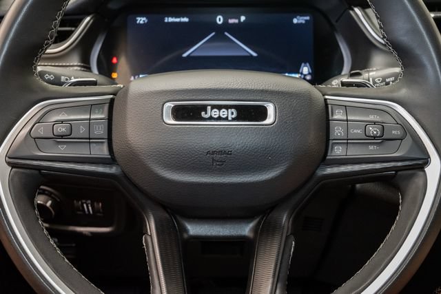 Used 2024 Jeep Grand Cherokee Altitude AWD/4WD image 12