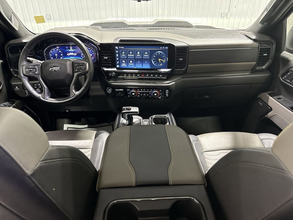 Used 2024 Chevrolet Silverado 1500 ZR2 w/ Technology Package image 21