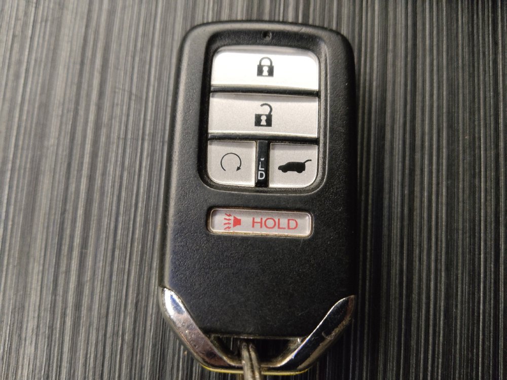 Used 2018 Honda Pilot Touring image 32