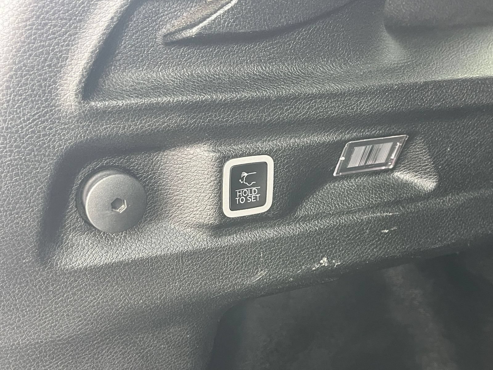 Used 2023 Jeep Grand Cherokee L Limited AWD/4WD image 24