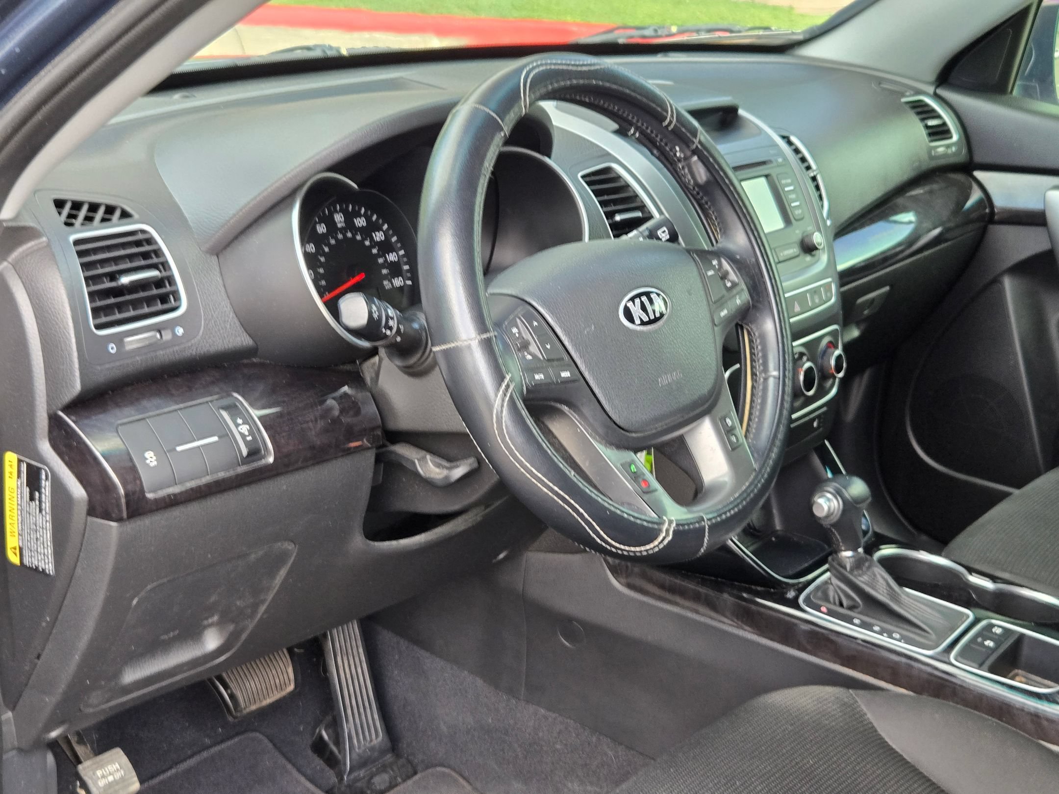 Used 2015 Kia Sorento LX FWD image 12