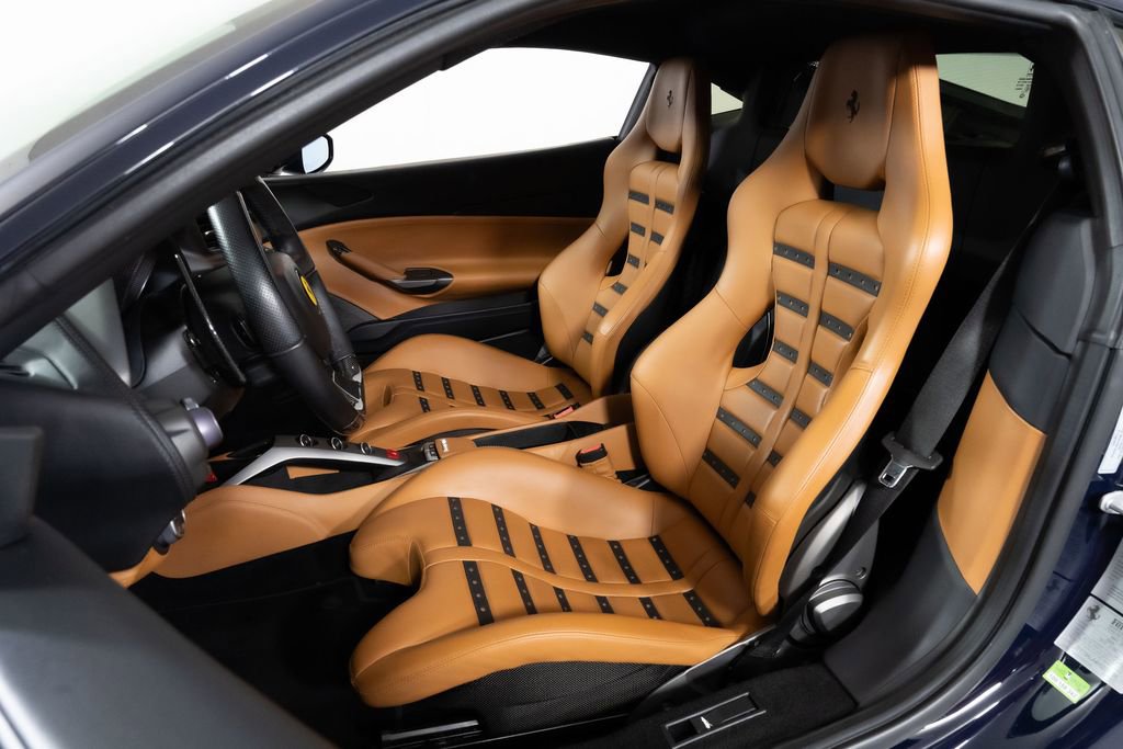 Used 2017 Ferrari 488 GTB RWD image 5