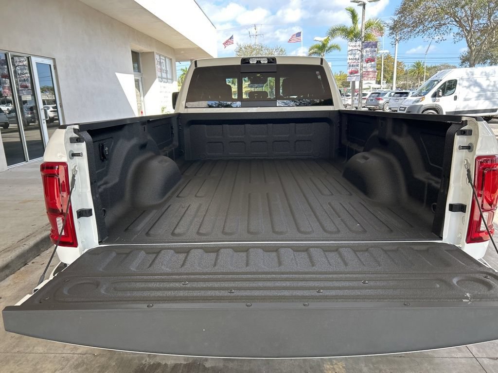 New 2026 RAM 3500 Limited AWD/4WD image 35