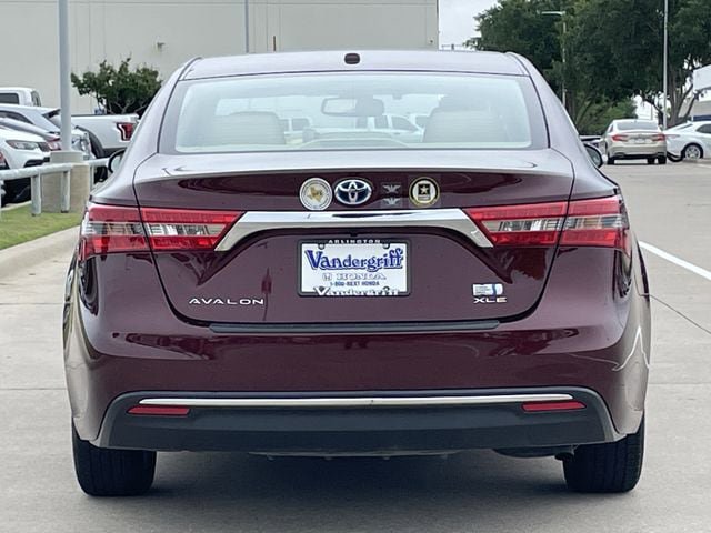 Used 2018 Toyota Avalon XLE Premium FWD image 5