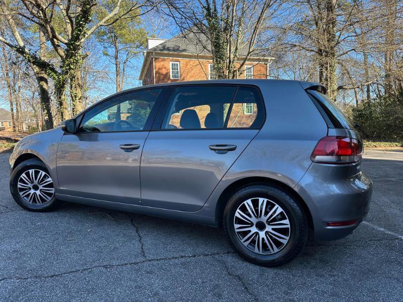 Used 2011 Volkswagen Golf 4-Door image 9