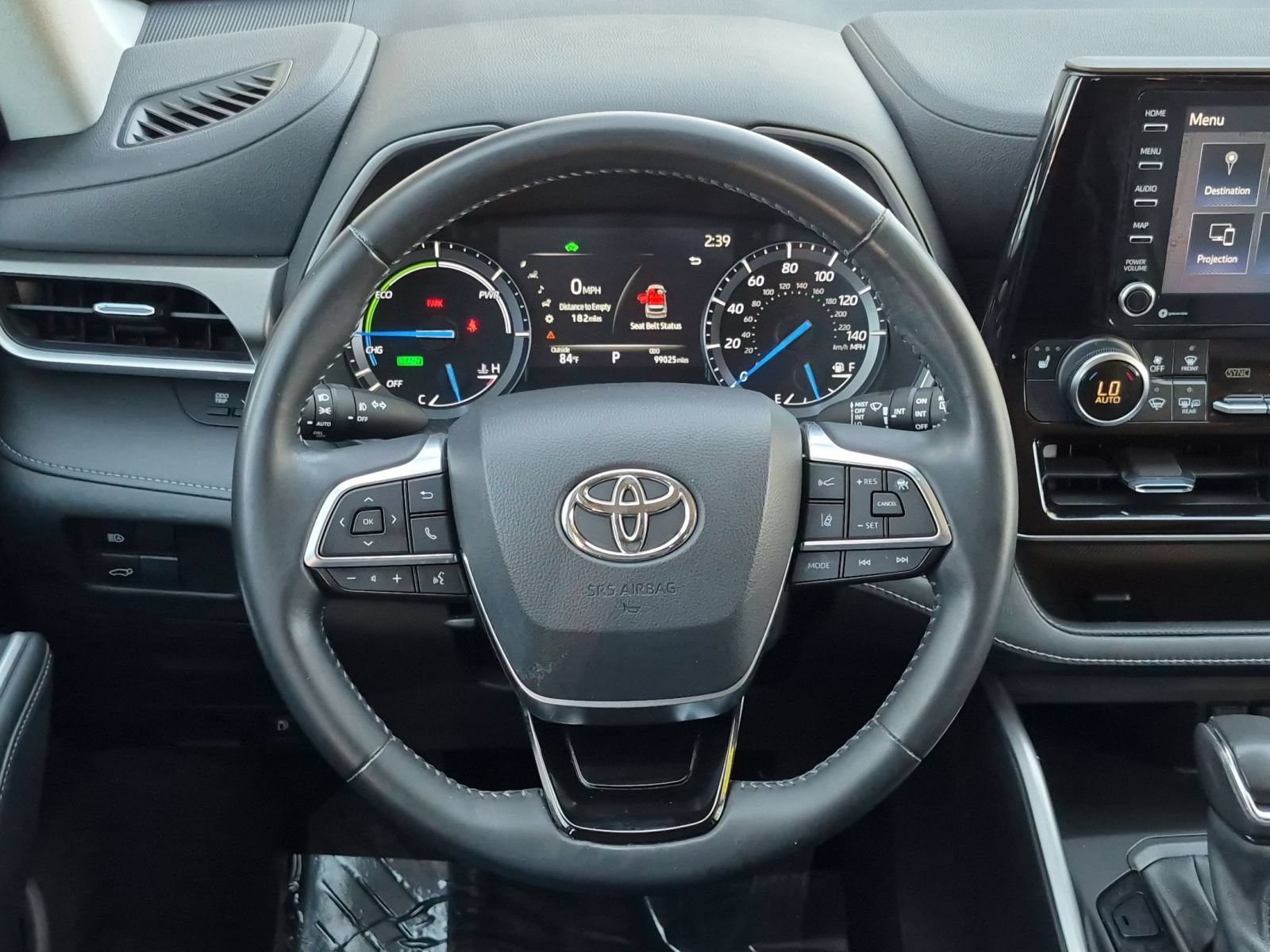 Used 2021 Toyota Highlander XLE FWD image 13