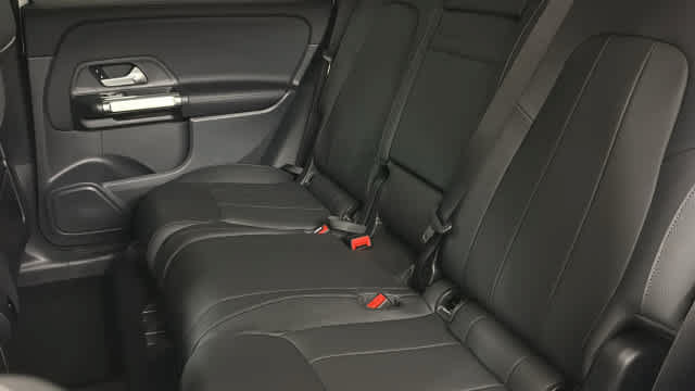 Certified 2026 Mercedes-Benz GLB 250 4MATIC image 33