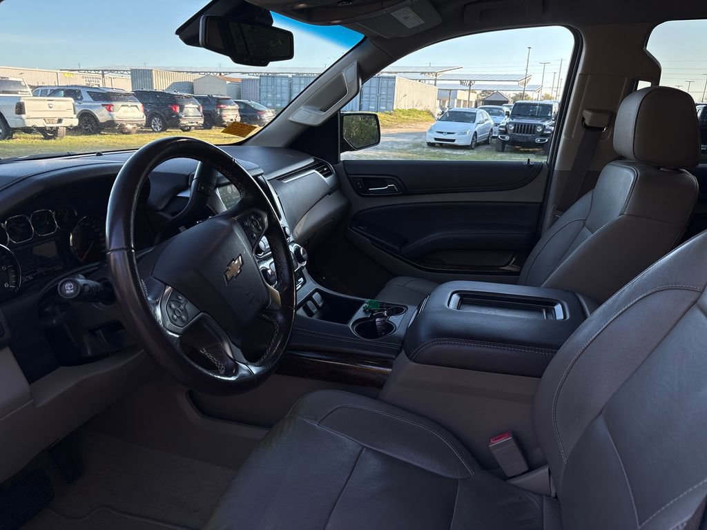 Used 2018 Chevrolet Suburban LT AWD/4WD image 10