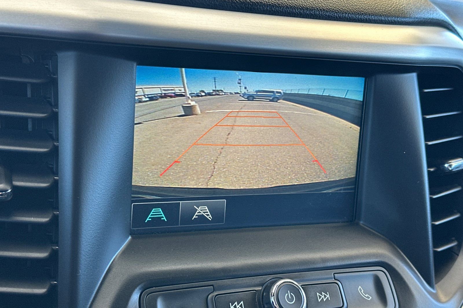 Used 2018 GMC Acadia SLE FWD image 19