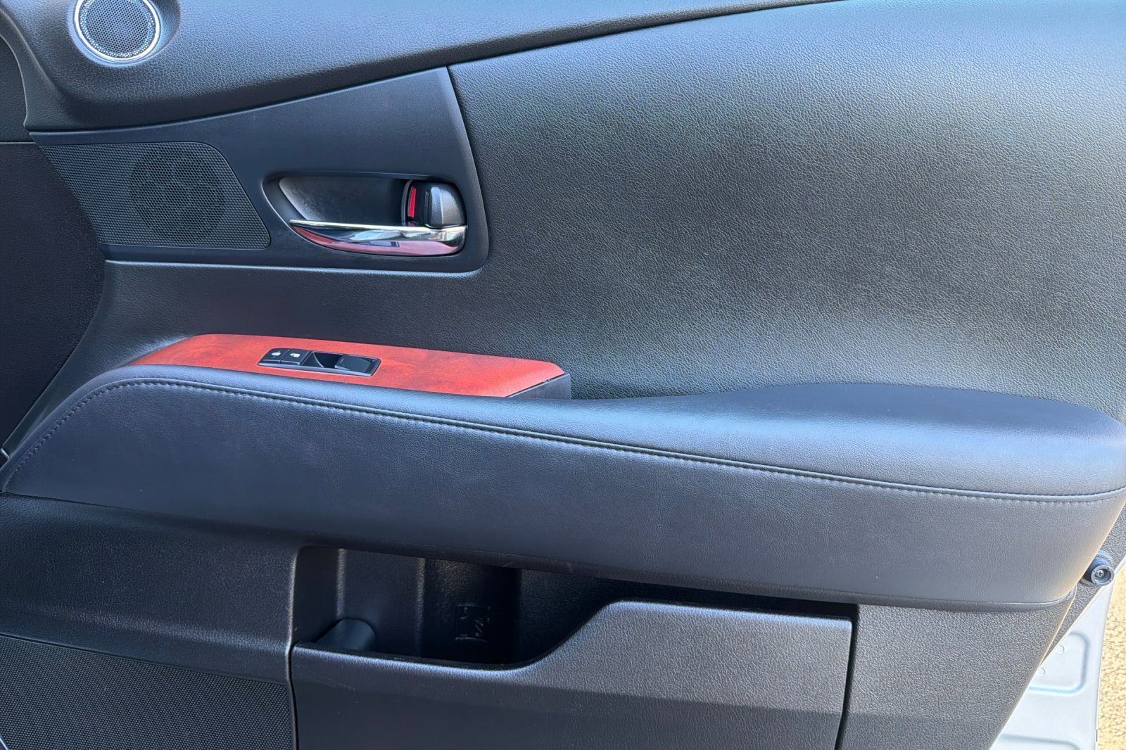 Used 2012 Lexus RX 350 AWD image 23