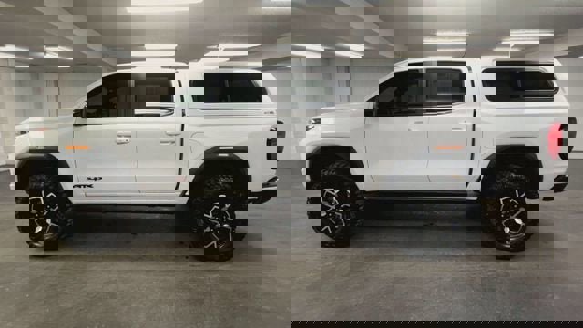 Certified 2024 GMC Canyon AT4X image 5