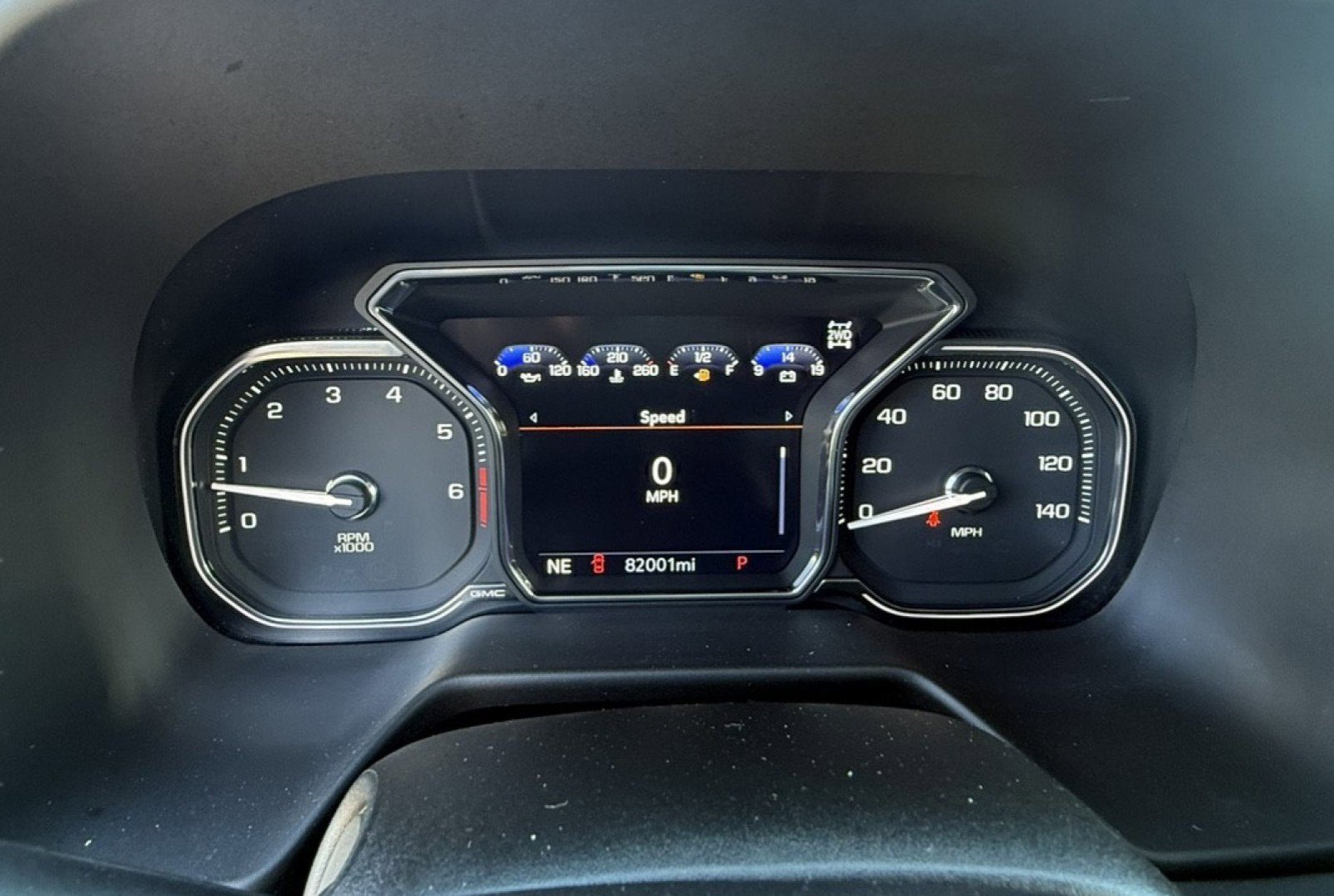 Used 2021 GMC Yukon SLT w/ SLT Premium Package image 18