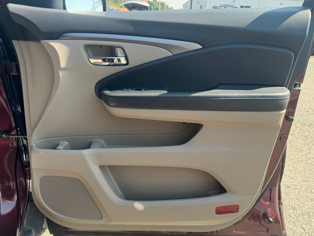 Used 2021 Honda Pilot EX image 21