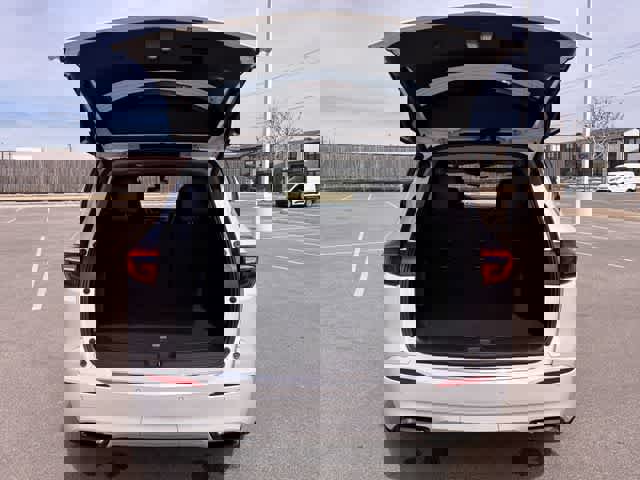 Used 2020 Buick Enclave Avenir w/ Avenir Technology Package image 37