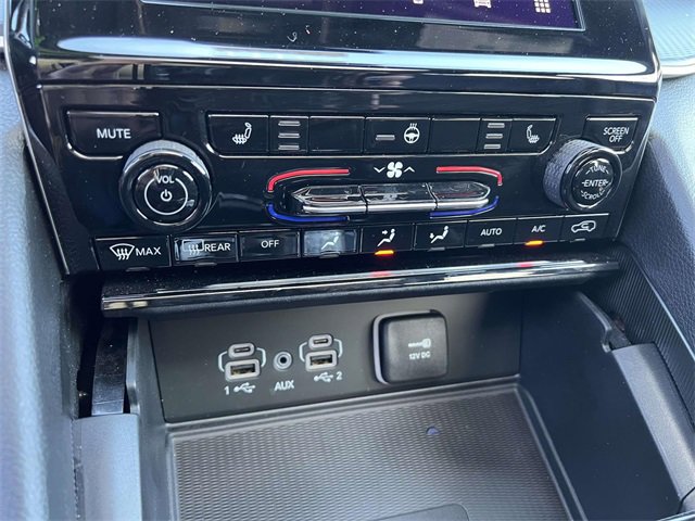 Certified 2025 Jeep Grand Cherokee Laredo X w/ Luxury Tech Group I image 21