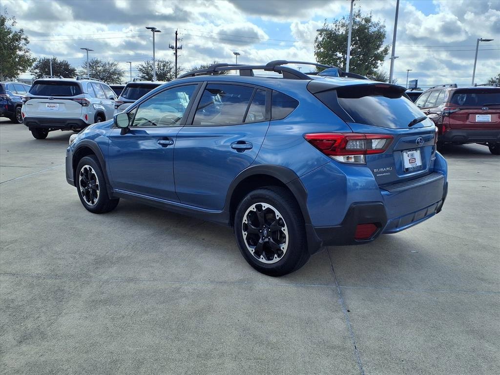 Used 2021 Subaru Crosstrek 2.0i Premium w/ Moonroof Package image 2