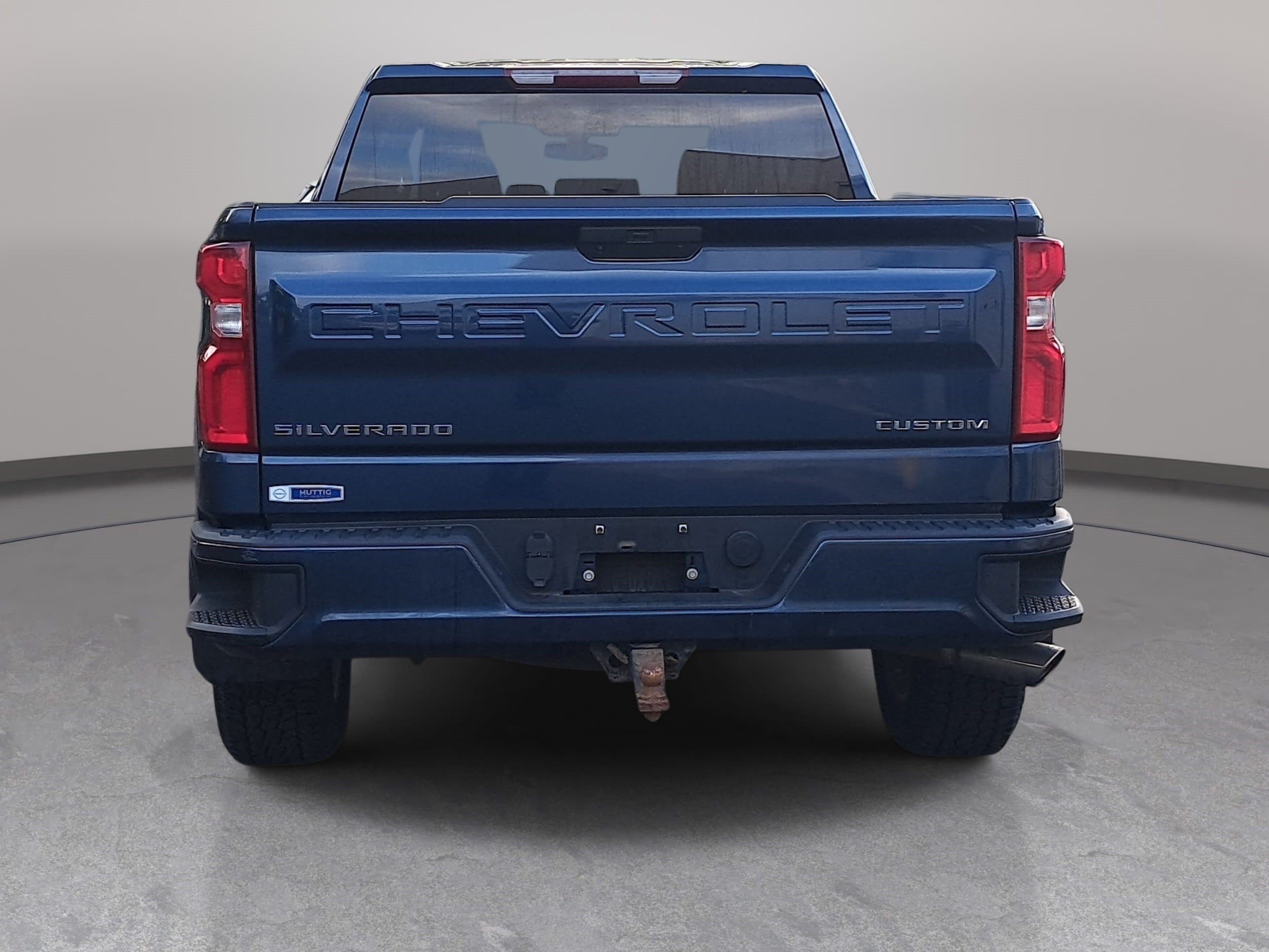 Used 2019 Chevrolet Silverado 1500 Custom w/ Custom Value Package AWD/4WD image 6