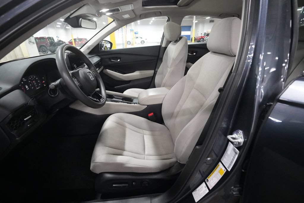 Certified 2023 Honda Accord EX image 7