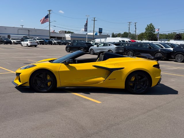 Used 2026 Chevrolet Corvette Z06 RWD image 7