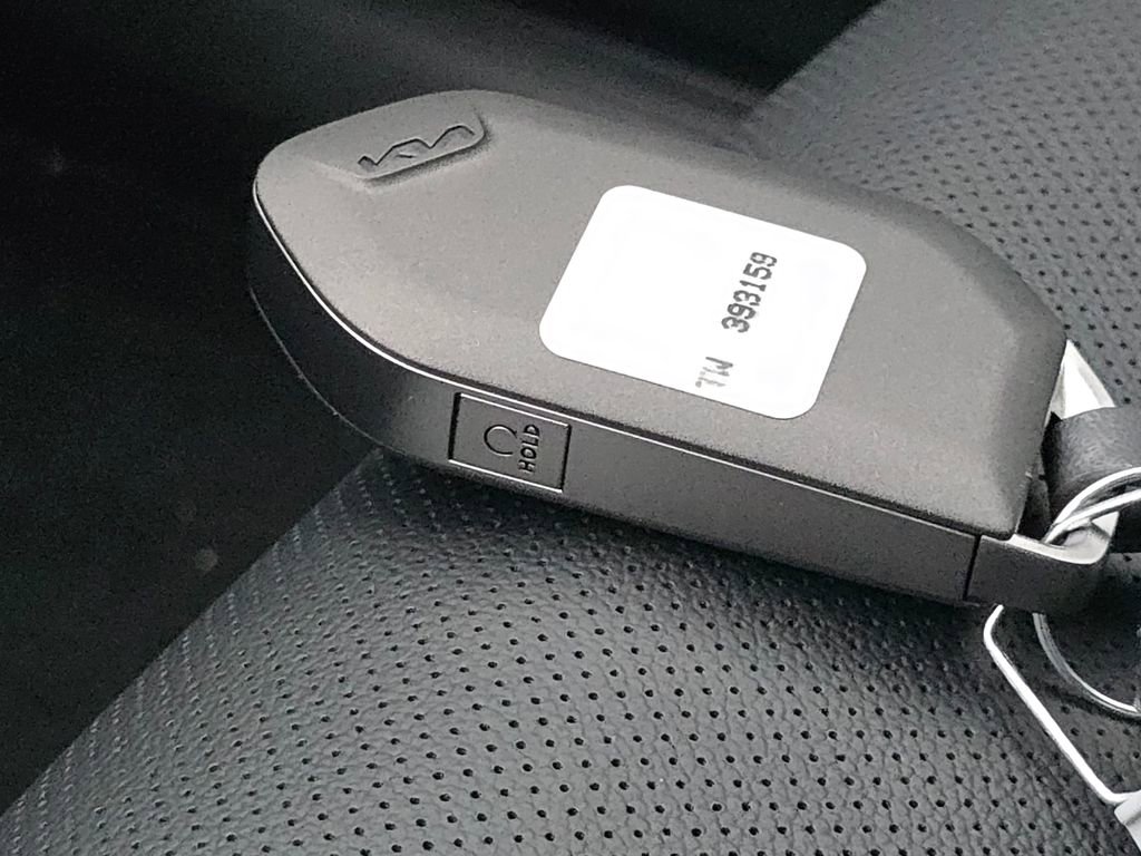 New 2026 Kia Sportage EX image 32