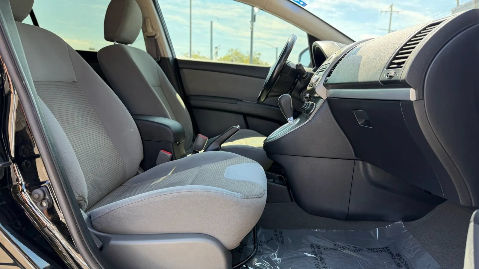 Used 2011 Nissan Sentra 2.0 SR w/ Convenience Pkg FWD image 12