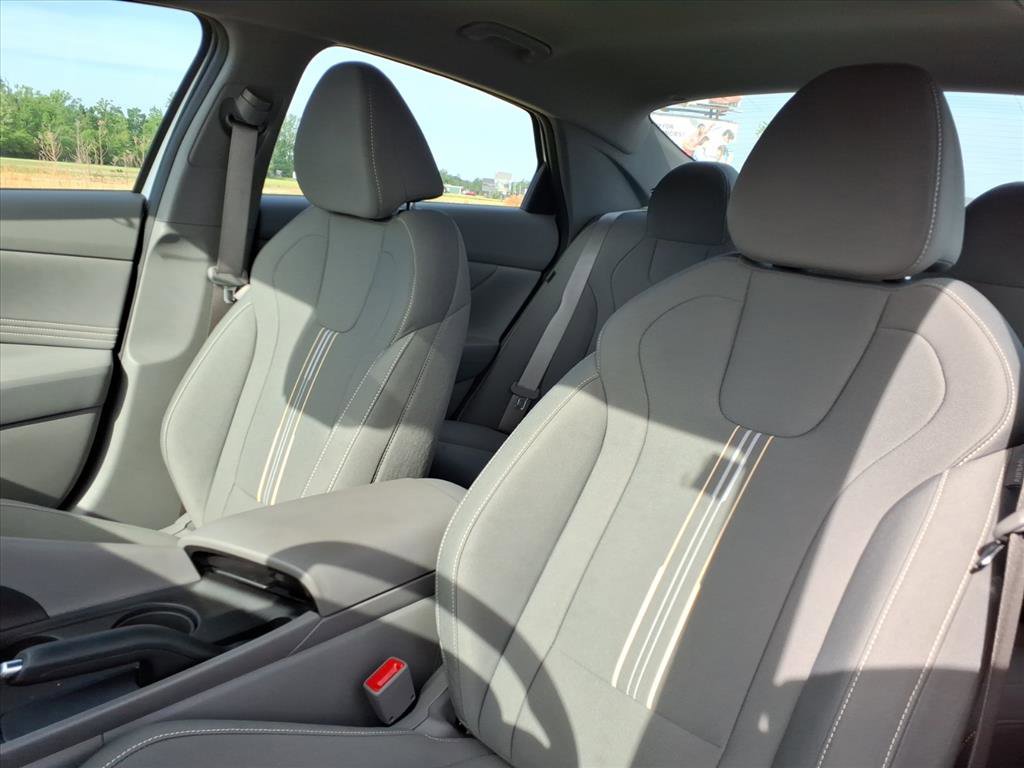 New 2026 Hyundai Elantra Sport w/ Cargo Package FWD image 15