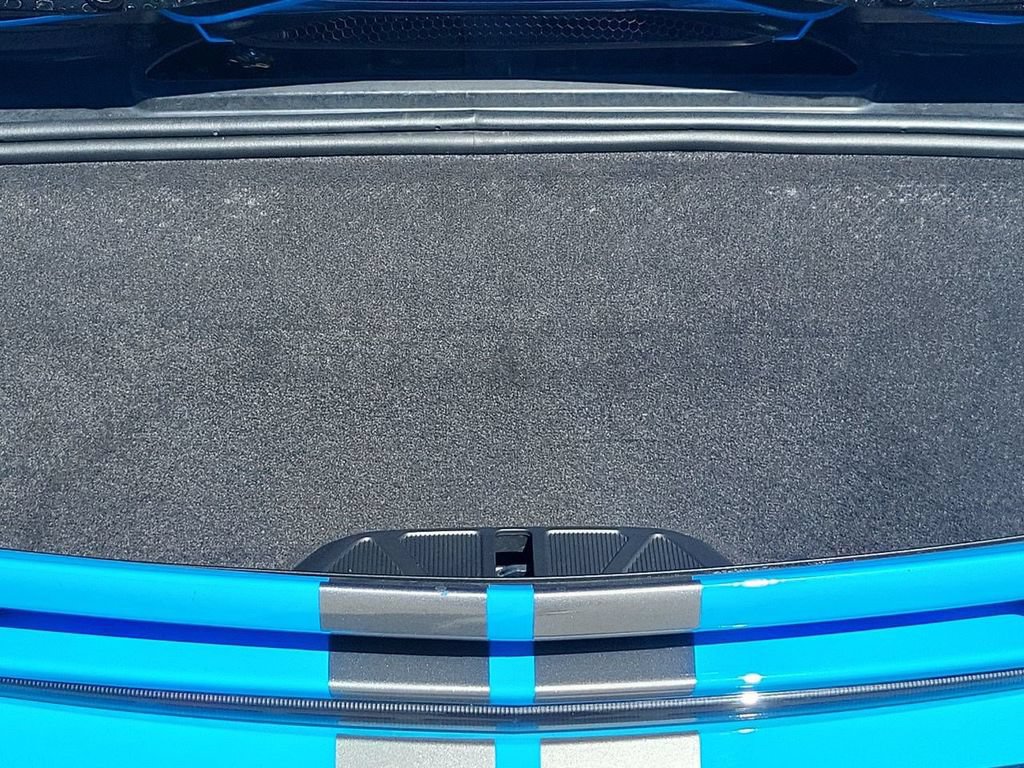 Used 2020 Chevrolet Corvette Stingray Preferred Conv w/ 2LT Preferred Equipment Group RWD image 31