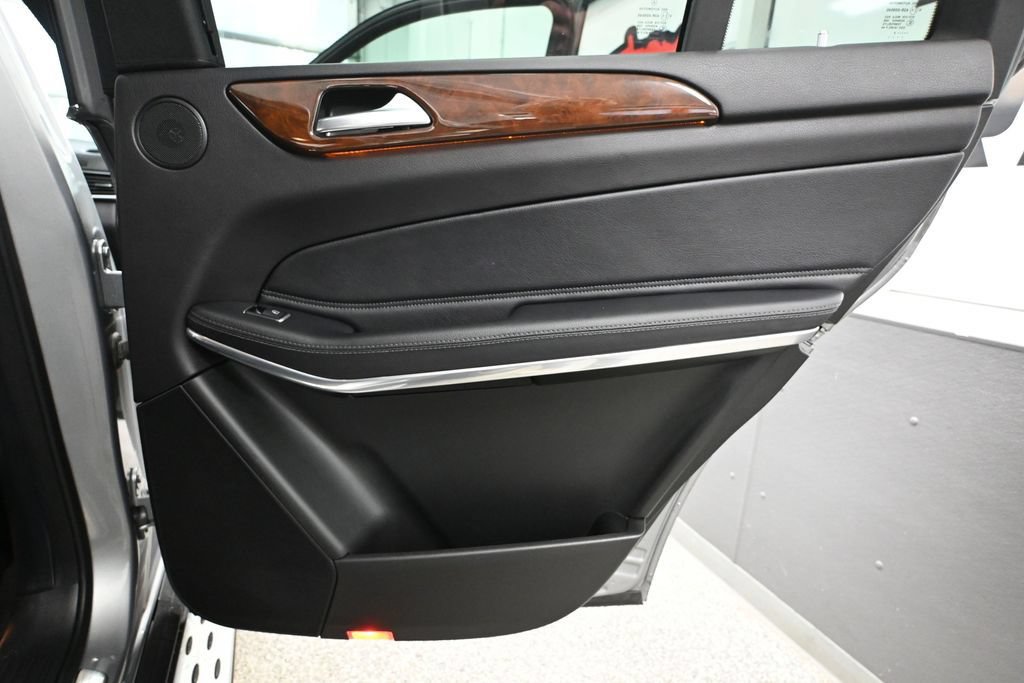 Used 2017 Mercedes-Benz GLS 550 4MATIC image 46