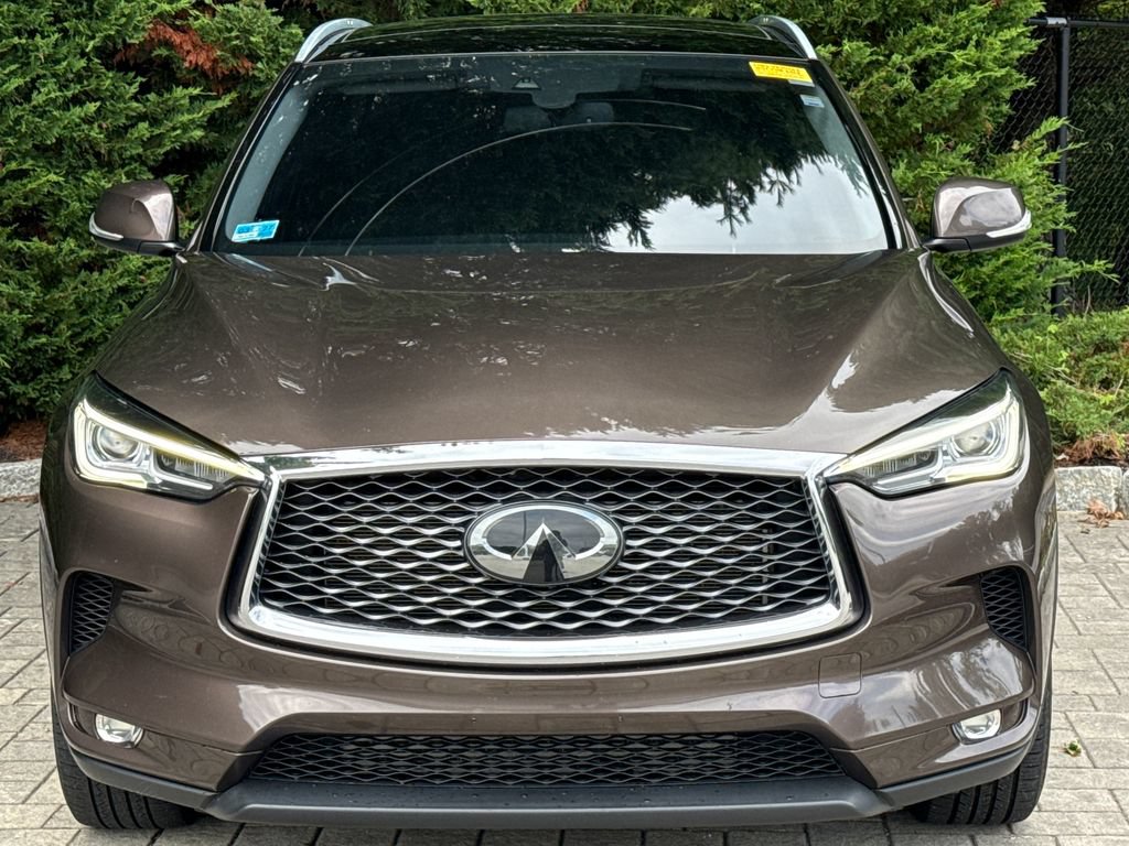Used 2019 INFINITI QX50 Luxe w/ Navigation Package AWD/4WD image 2