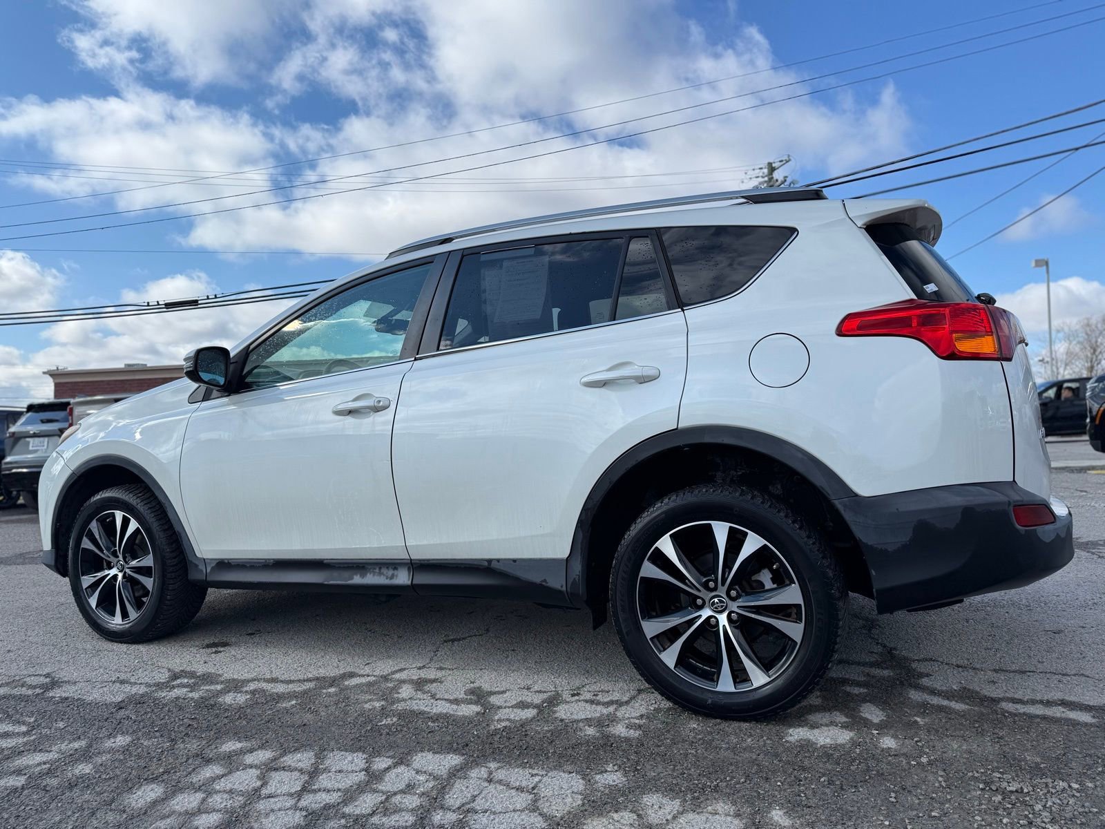 Used 2015 Toyota RAV4 Limited image 4
