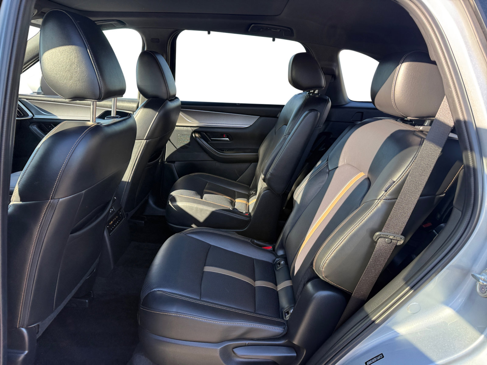 Used 2024 MAZDA CX-90 Plug-In Hybrid w/ Premium Plus AWD/4WD image 16