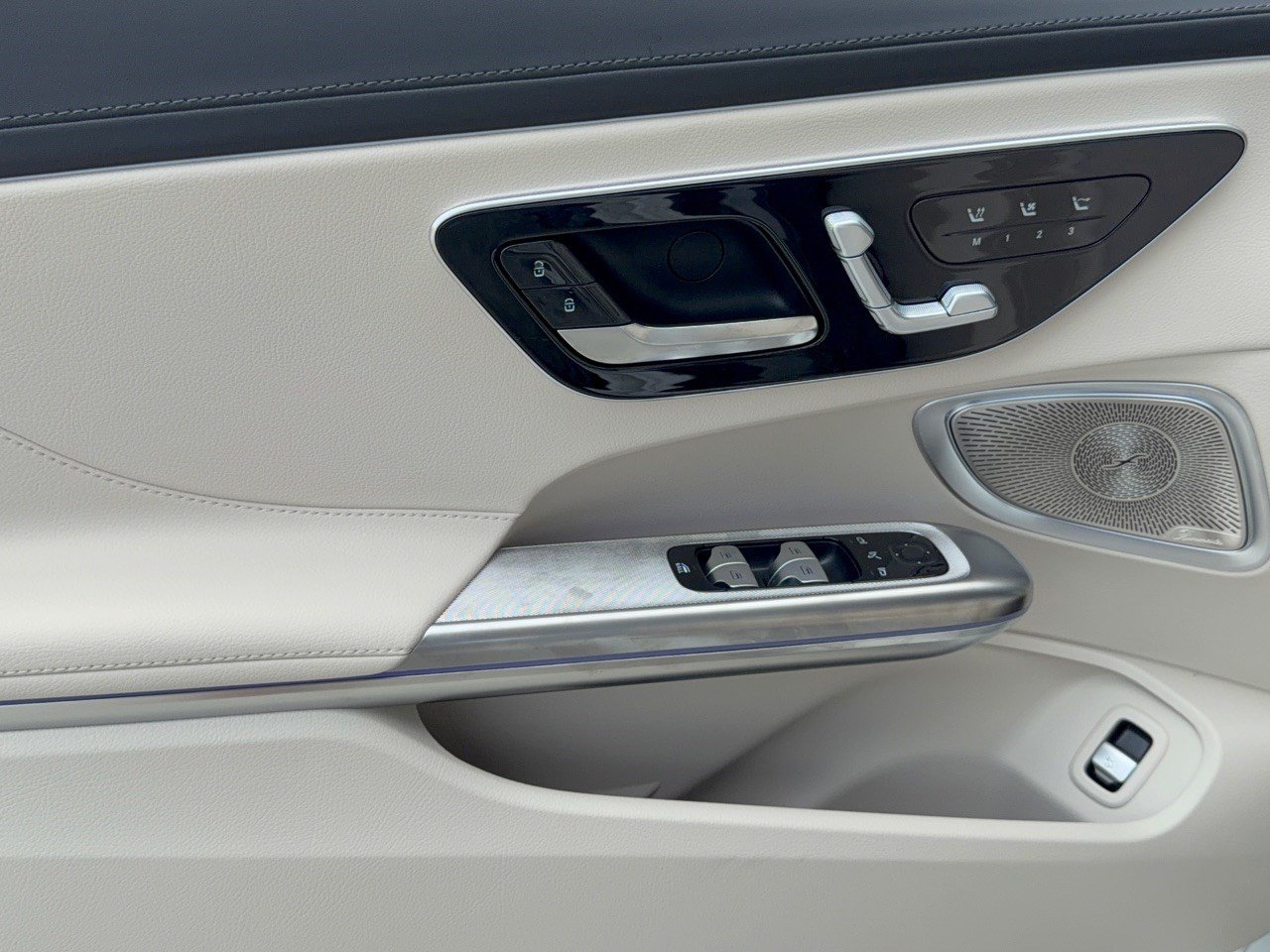 New 2027 Mercedes-Benz CLE 53 AMG 4MATIC Cabriolet image 14