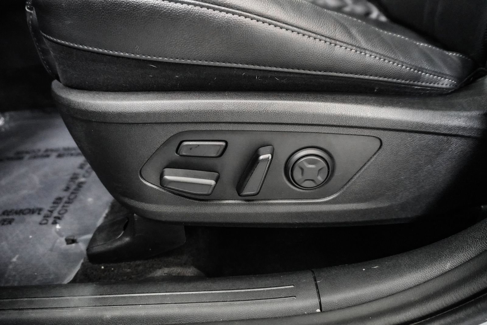 Used 2022 Kia Sorento SX image 28