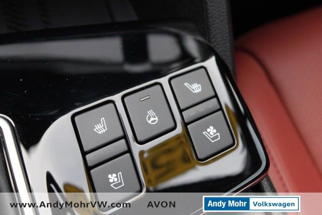 Used 2025 Kia Sportage SX image 46