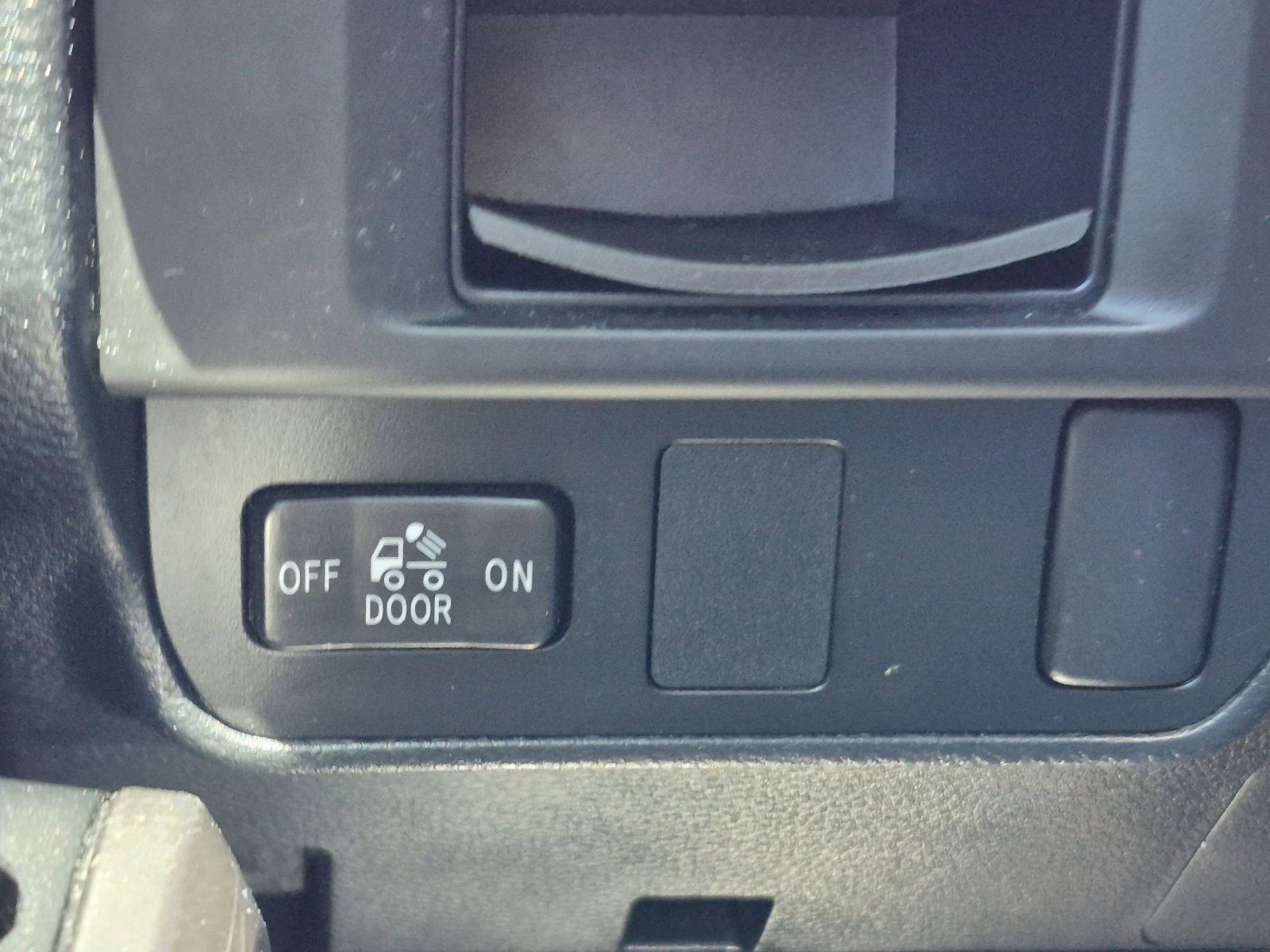Used 2017 Toyota Tacoma SR5 w/ Tow Package RWD image 35