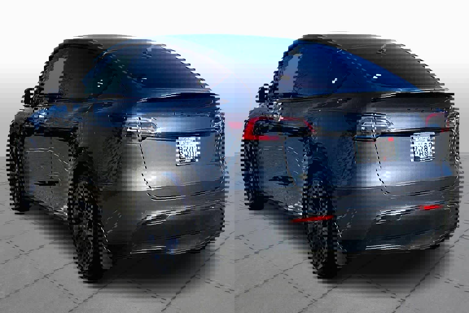 Used 2021 Tesla Model Y Performance image 12