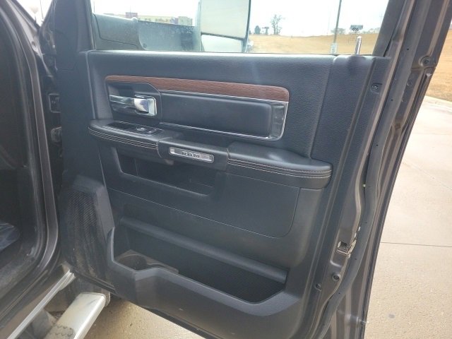 Used 2014 RAM 2500 Laramie w/ Convenience Group image 22