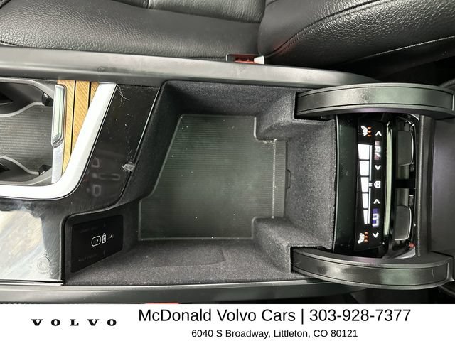 Certified 2024 Volvo XC90 B6 Plus AWD/4WD image 21