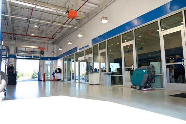 Used 2025 Honda CR-V EX image 11