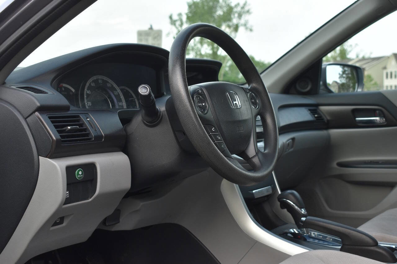 Used 2014 Honda Accord EX image 18