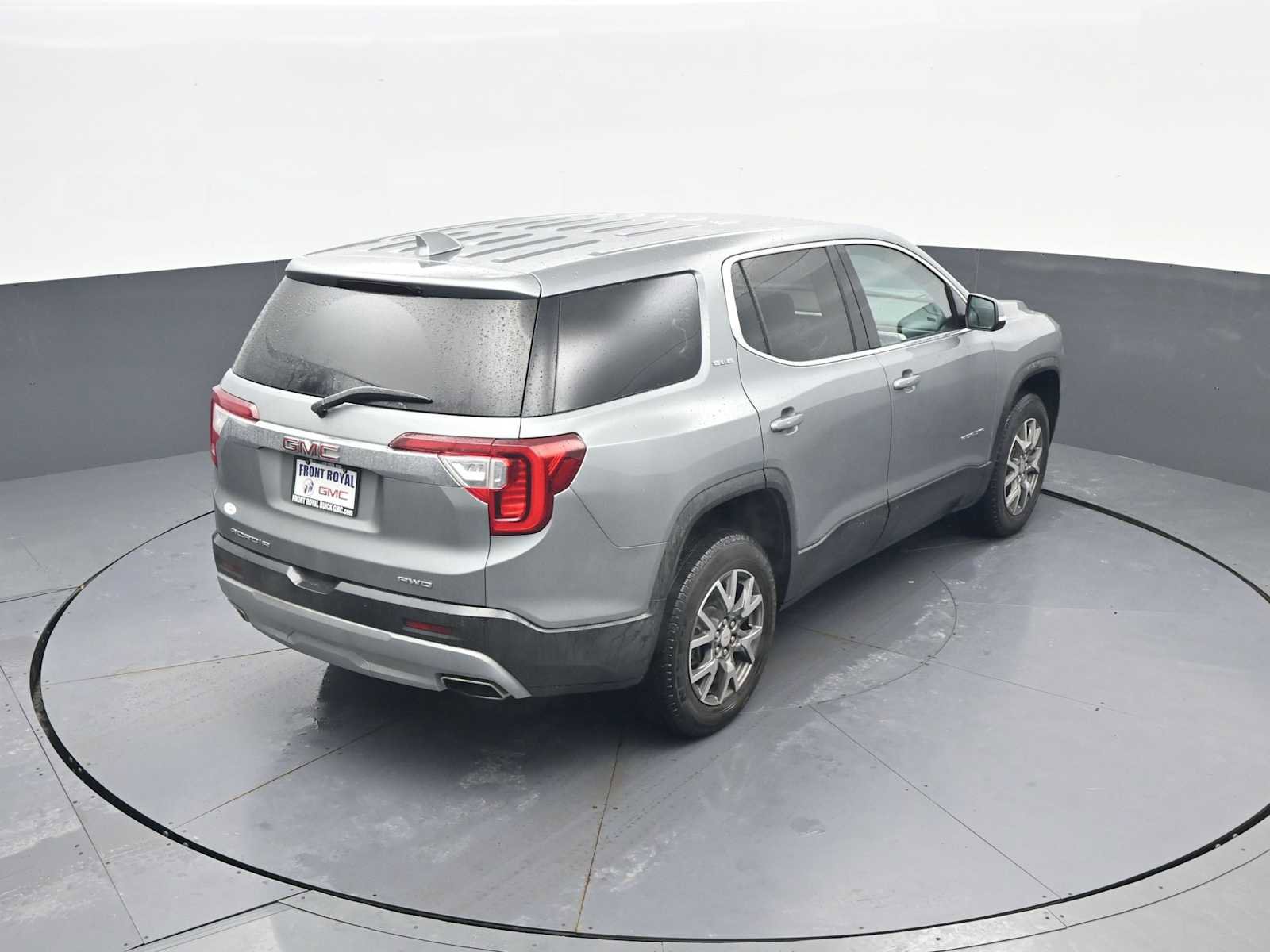 Used 2023 GMC Acadia SLE image 35
