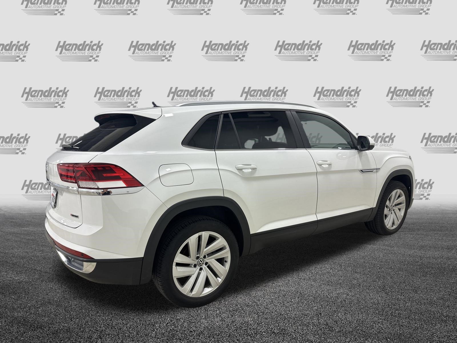 Used 2021 Volkswagen Atlas Cross Sport SE AWD/4WD image 10