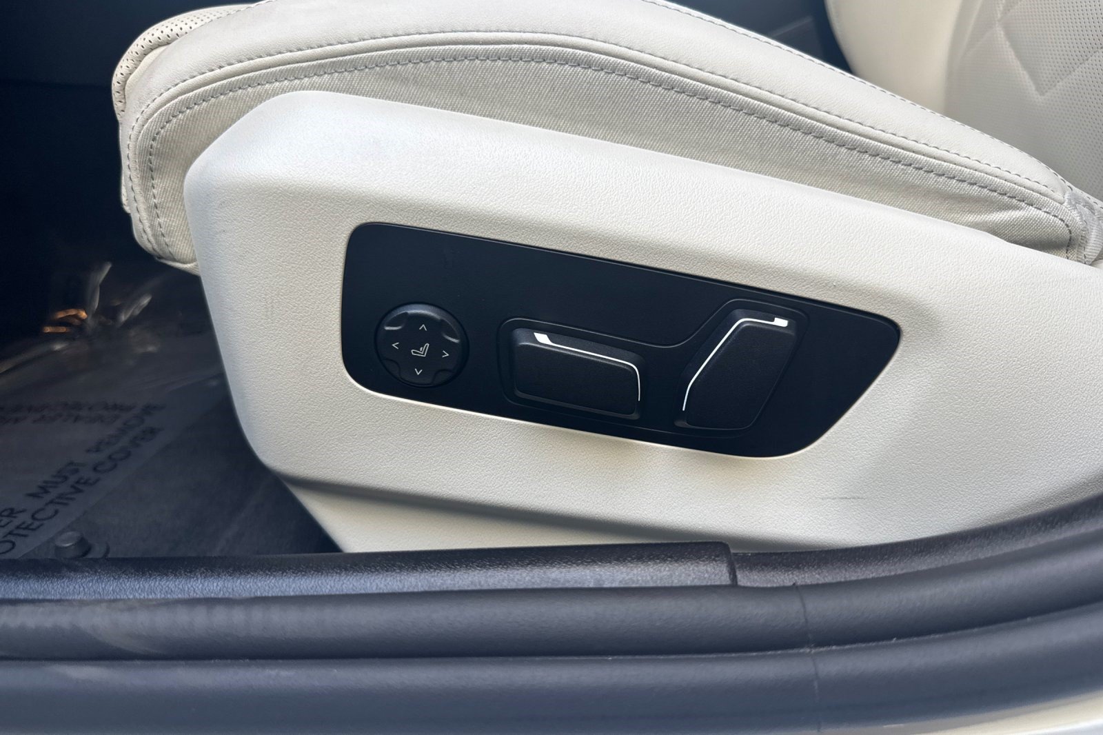Used 2024 BMW i5 eDrive40i w/ Premium Package RWD image 14