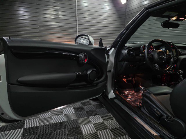 Used 2018 MINI Cooper S FWD image 30